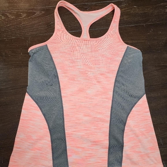 Calvin Klien workout tank - Picture 1 of 4